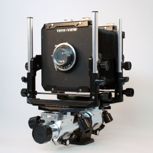 TOYO G 4×5 MONORAIL CAMERA WITH SCHNEIDER 150mm f/4.5 LENS ***