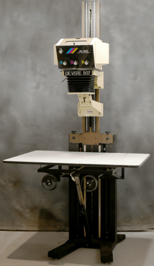 DEVERE 507 FREE-STANDING ENLARGER WITH DICHROMAT MKII HEAD***